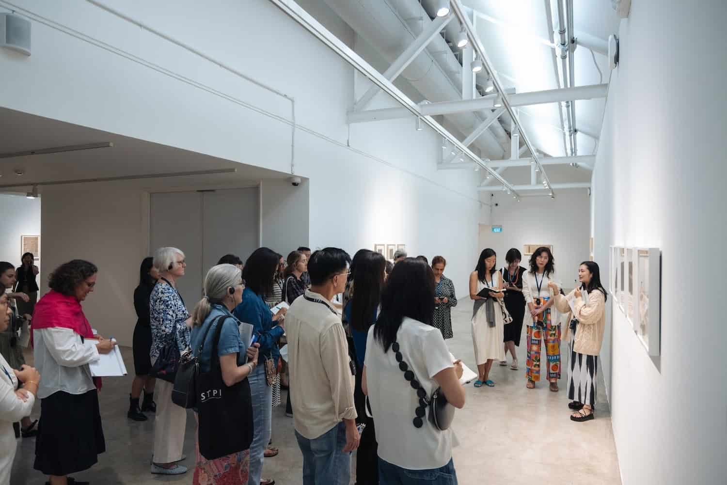 Guided Tours | Material Moves: Revisiting Print and Paper through Han Sai Por, Goh Beng Kwan, Ong Kim Seng and Chua Ek Kay (Weekend, English Language)